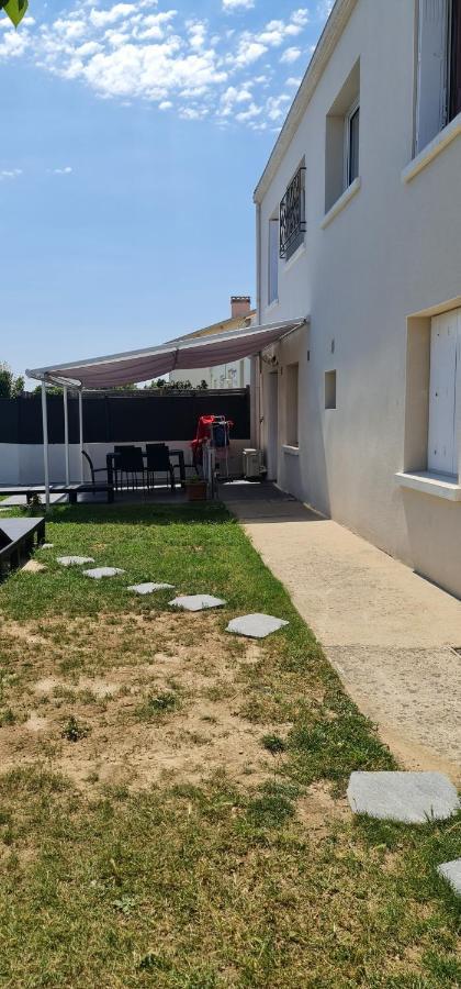 Belle Maison Avec Jardin Rdc T3 De 70M2 Vacances Ou Cure Thermale Rochefort Exterior foto